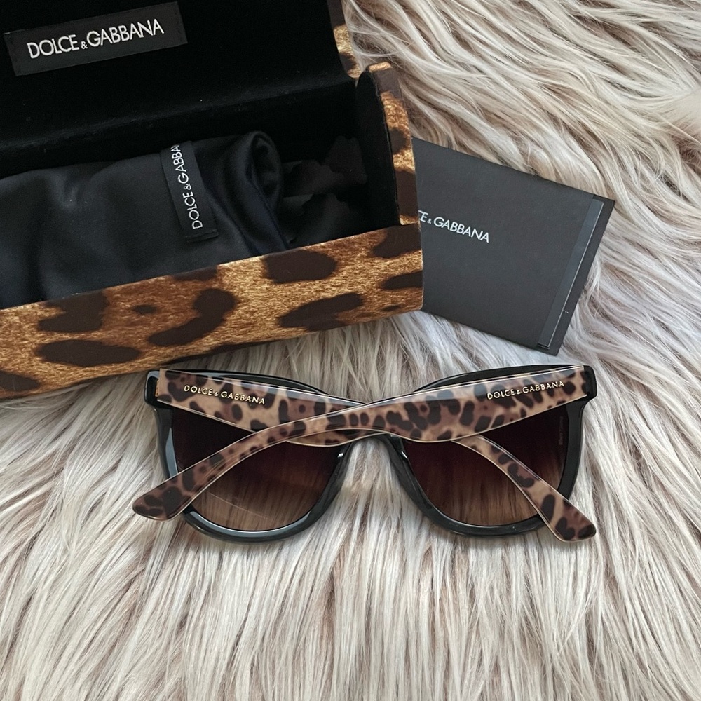 Dolce & Gabbana Leopard Print Sunglasses w/ Case